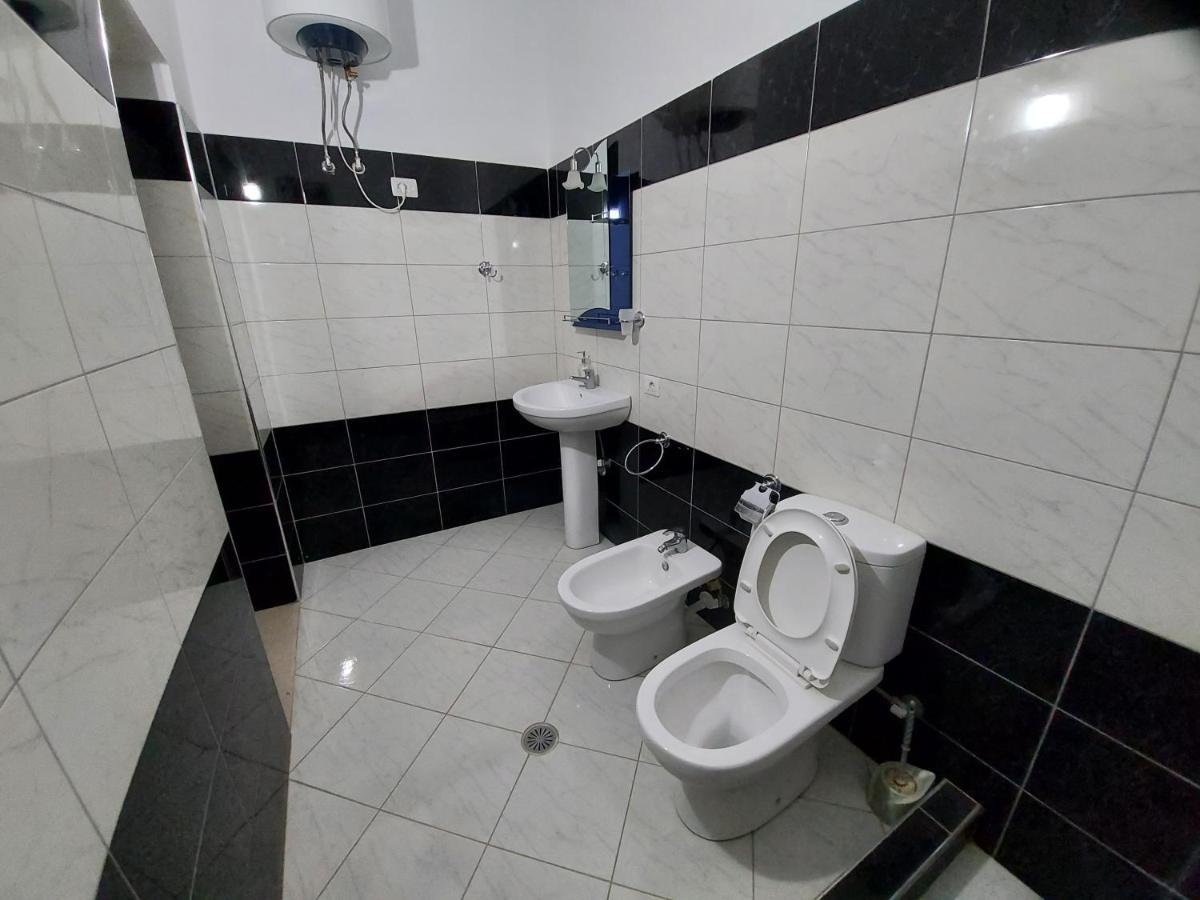 Hotel Kalemi Corovode Ngoại thất bức ảnh